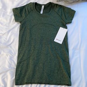 Lululemon Swiftly Tech Short Sleeve 2.0